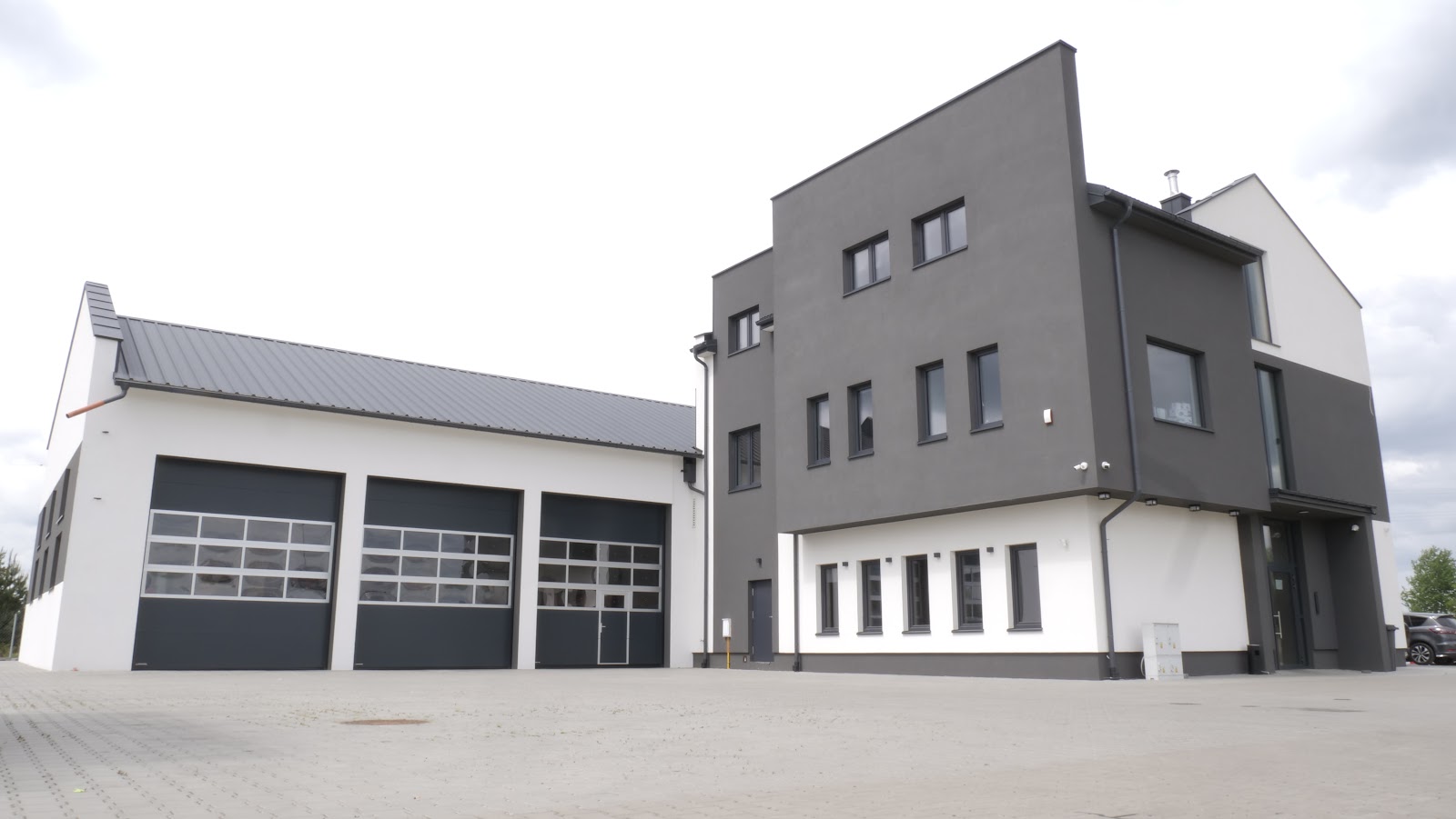 Własny, duży plac manewrowy OSK Salwin w Wyszkowie
